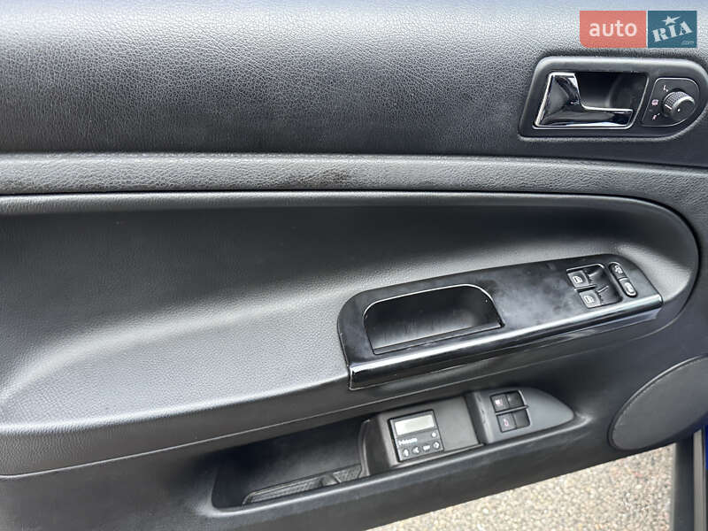 Универсал Volkswagen Passat 2003 в Киеве