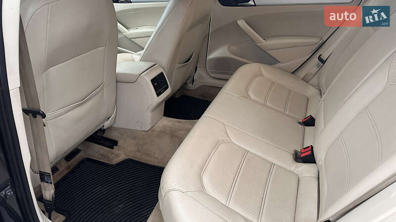 Седан Volkswagen Passat 2013 в Сумах