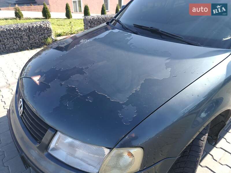 Универсал Volkswagen Passat 2000 в Снятине