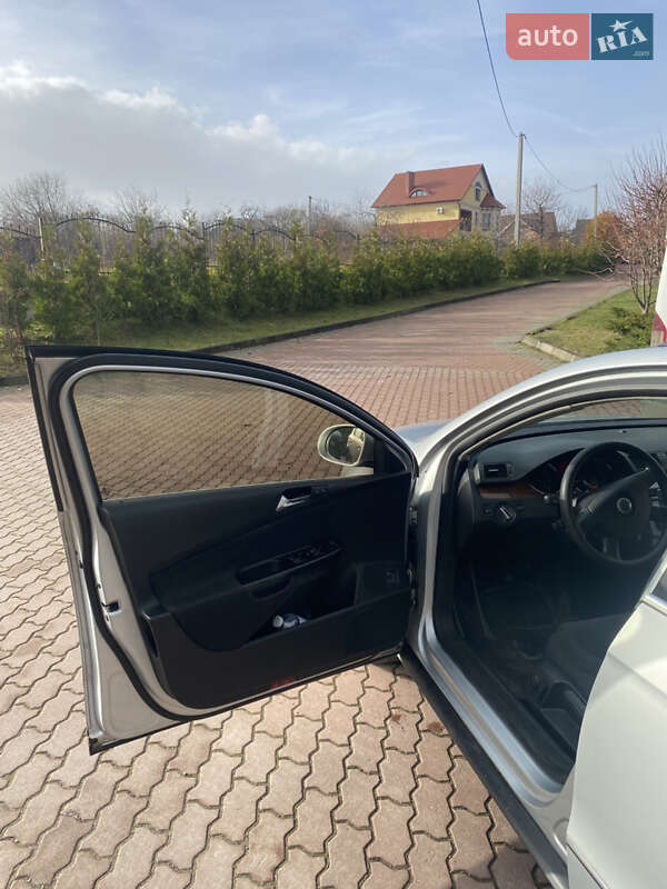 Универсал Volkswagen Passat 2006 в Черновцах фото 10 Универсал Volkswagen Passat 2006 в Черновцах