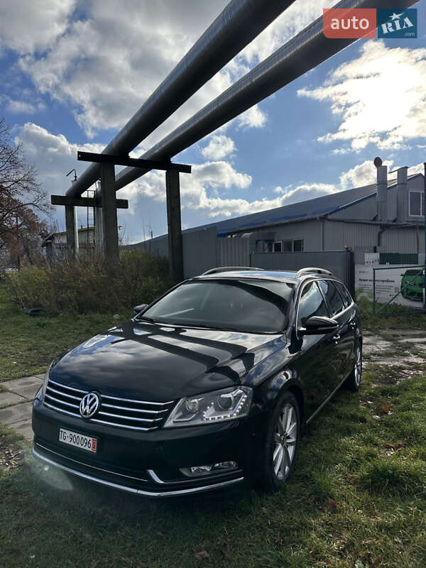 Универсал Volkswagen Passat 2012 в Луцке