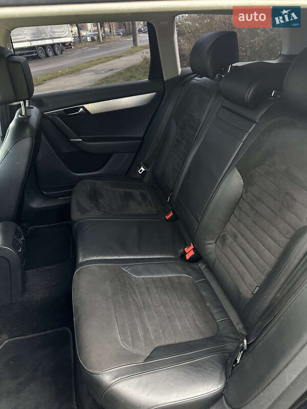 Универсал Volkswagen Passat 2012 в Луцке