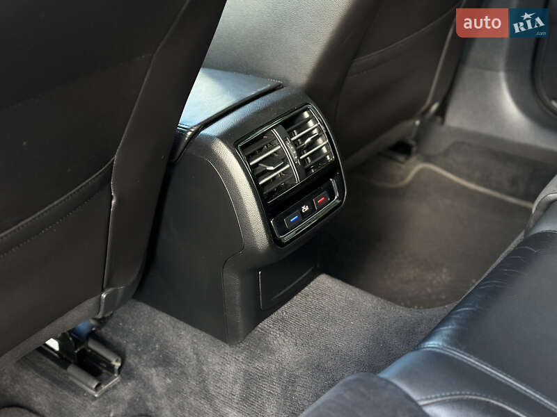 Универсал Volkswagen Passat 2015 в Шептицькому фото 47 Универсал Volkswagen Passat 2015 в Шептицькому