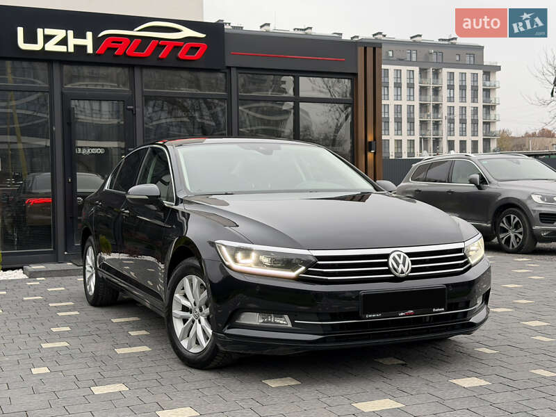 Седан Volkswagen Passat 2015 в Ужгороде