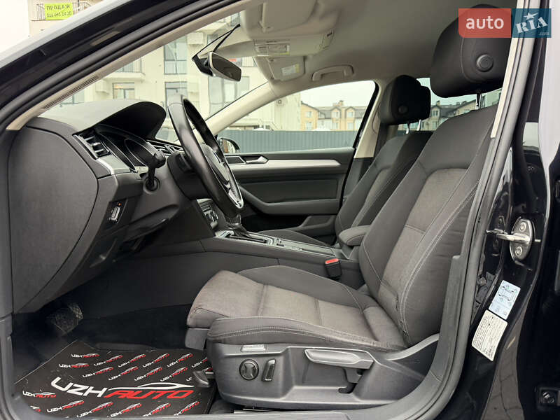 Седан Volkswagen Passat 2015 в Ужгороде