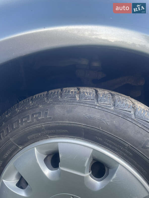 Седан Volkswagen Passat 2004 в Львові фото 37 Седан Volkswagen Passat 2004 в Львові