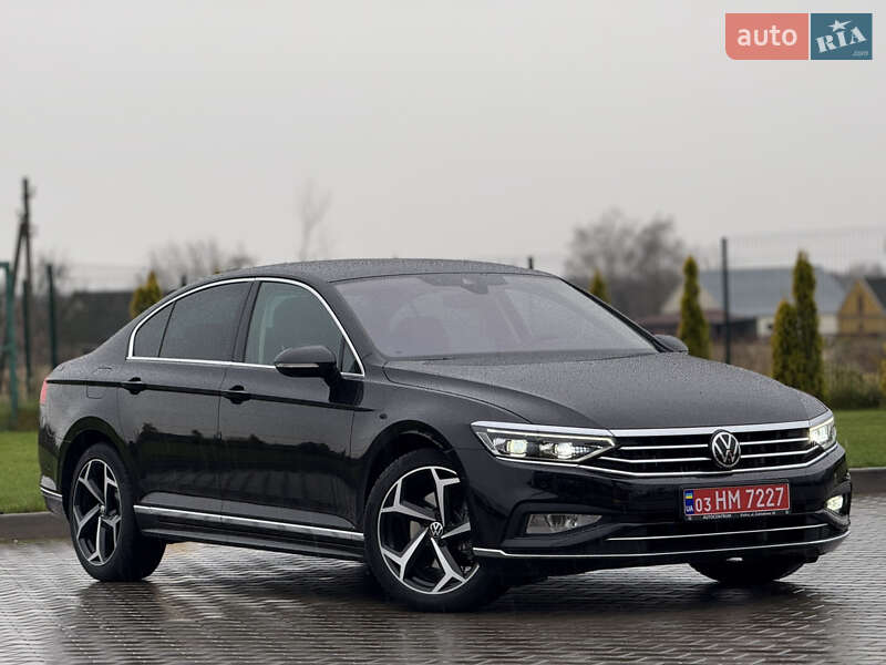 Седан Volkswagen Passat 2020 в Луцьку
