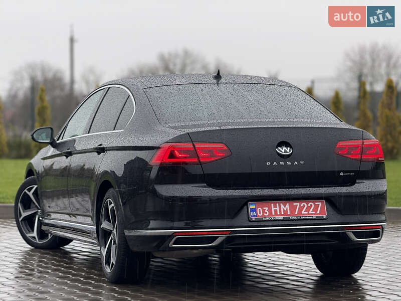Седан Volkswagen Passat 2020 в Луцьку