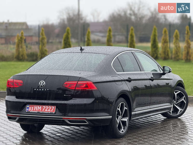 Седан Volkswagen Passat 2020 в Луцьку