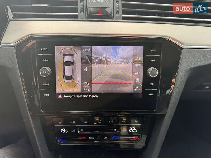 Седан Volkswagen Passat 2020 в Луцьку