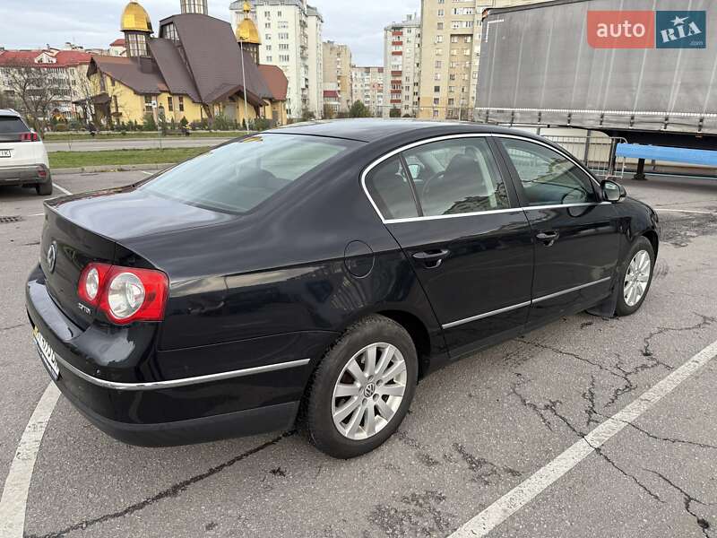 Седан Volkswagen Passat 2006 в Ивано-Франковске