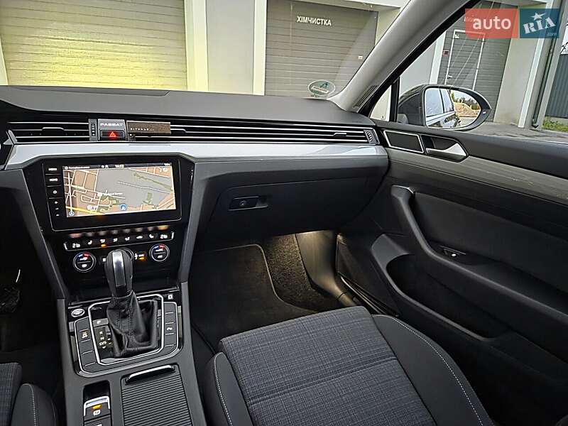 Универсал Volkswagen Passat 2021 в Виннице фото 15 Универсал Volkswagen Passat 2021 в Виннице