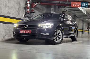 Универсал Volkswagen Passat 2021 в Виннице