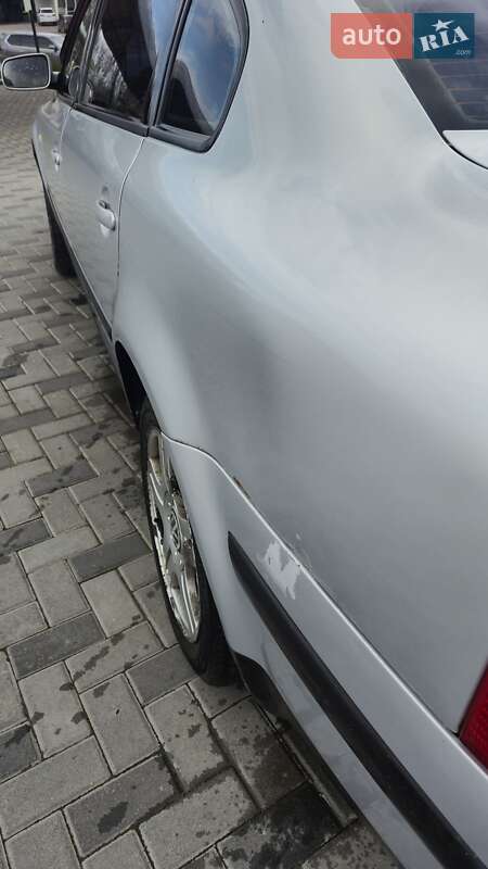 Седан Volkswagen Passat 1999 в Полтаве