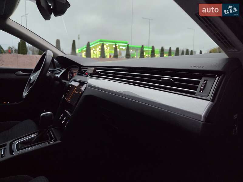 Универсал Volkswagen Passat 2021 в Виннице фото 141 Универсал Volkswagen Passat 2021 в Виннице