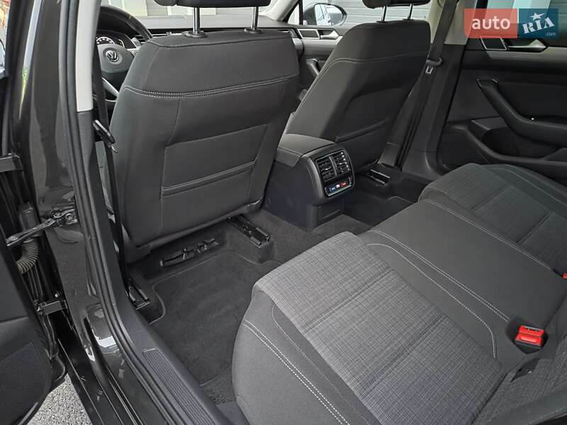 Универсал Volkswagen Passat 2021 в Виннице фото 164 Универсал Volkswagen Passat 2021 в Виннице
