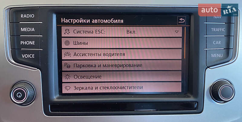 Універсал Volkswagen Passat 2015 в Львові