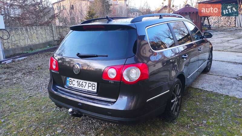Универсал Volkswagen Passat 2010 в Калуше