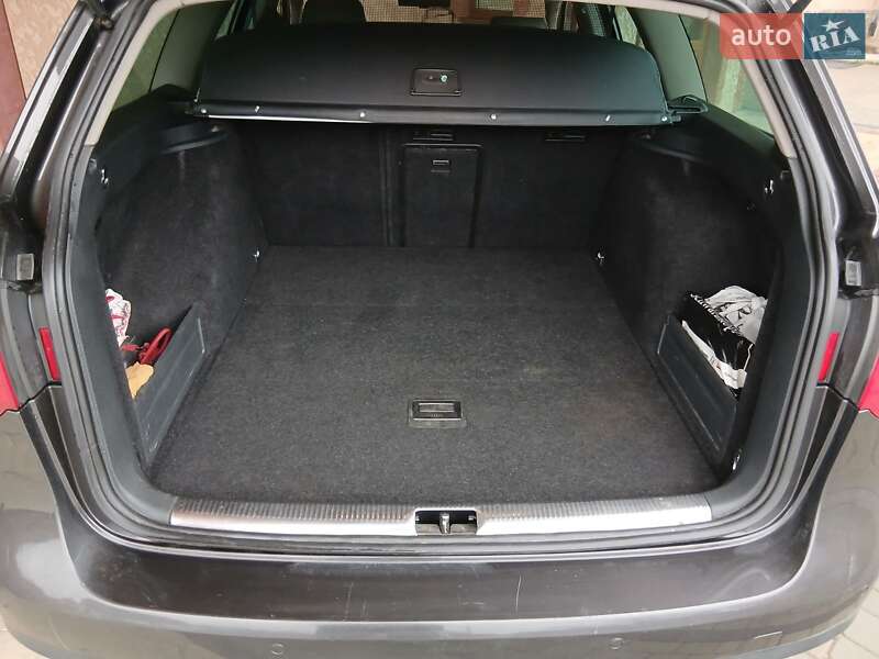 Универсал Volkswagen Passat 2006 в Калуше
