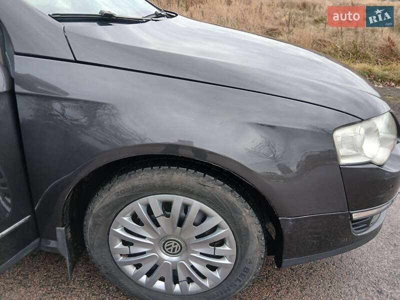 Универсал Volkswagen Passat 2006 в Калуше