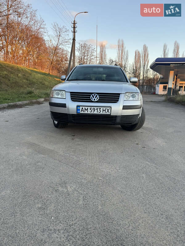 Универсал Volkswagen Passat 2003 в Житомире