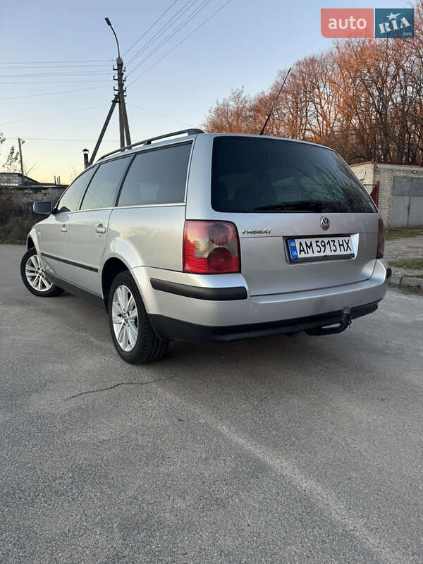 Универсал Volkswagen Passat 2003 в Житомире