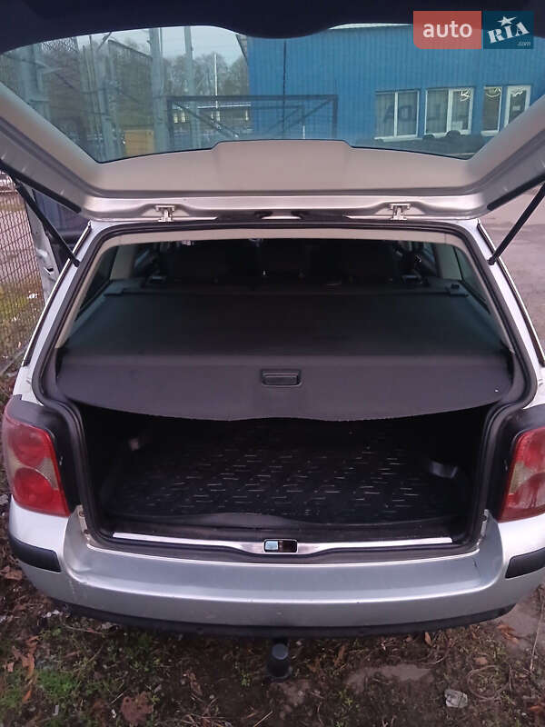 Универсал Volkswagen Passat 2003 в Житомире