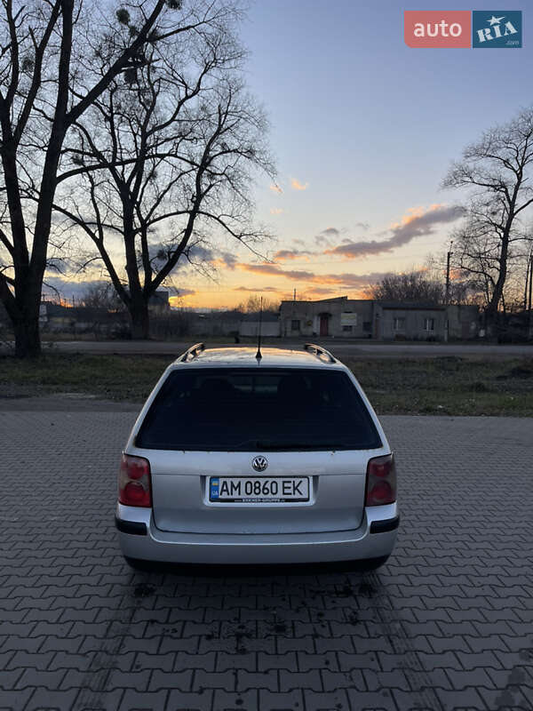 Універсал Volkswagen Passat 2003 в Коростені