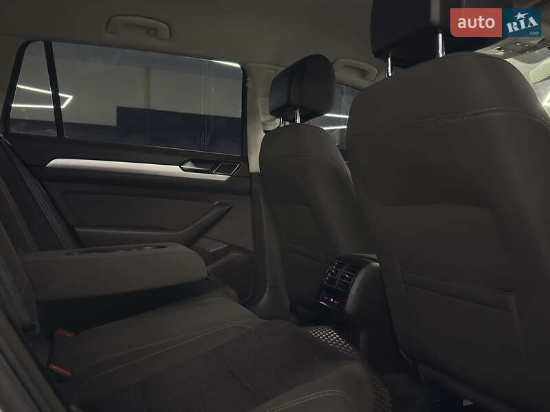 Универсал Volkswagen Passat 2015 в Николаеве