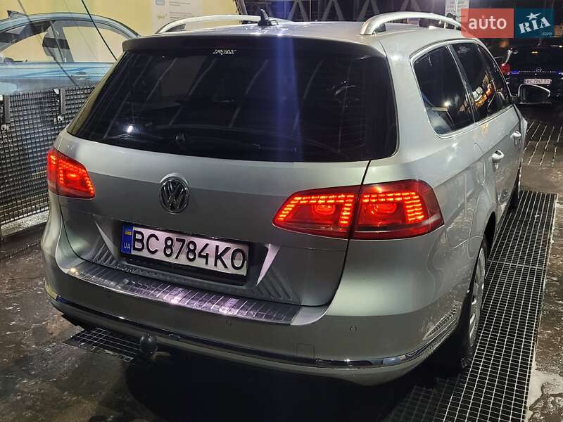 Универсал Volkswagen Passat 2012 в Львове
