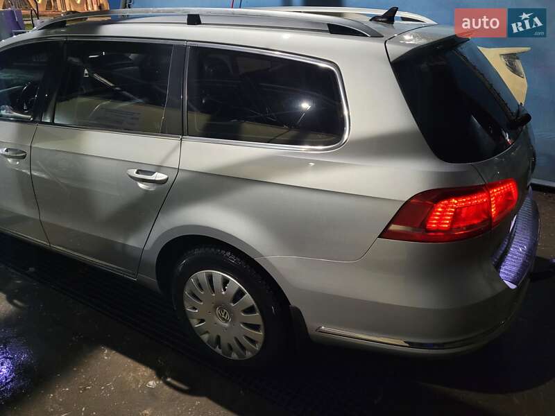 Универсал Volkswagen Passat 2012 в Львове