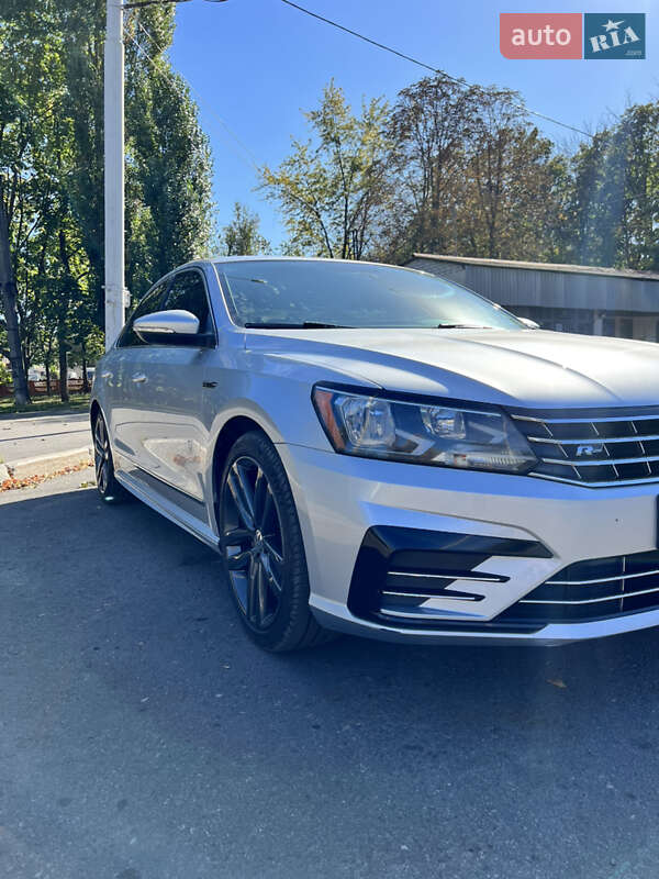Седан Volkswagen Passat 2016 в Киеве фото 7 Седан Volkswagen Passat 2016 в Киеве