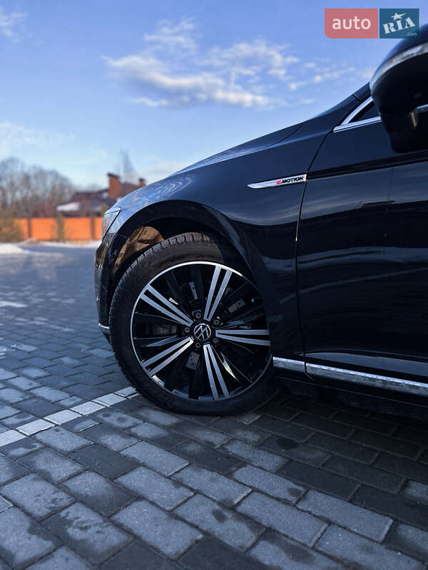 Седан Volkswagen Passat 2015 в Вінниці