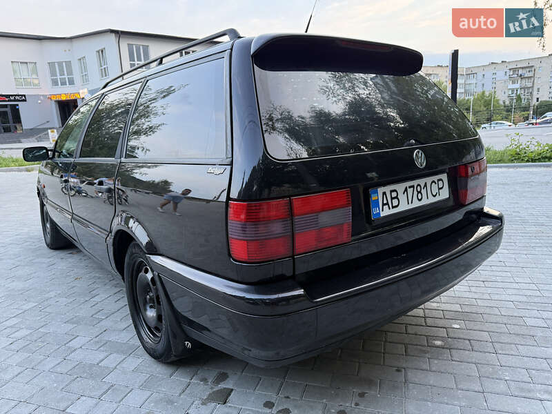 Універсал Volkswagen Passat 1995 в Кременці
