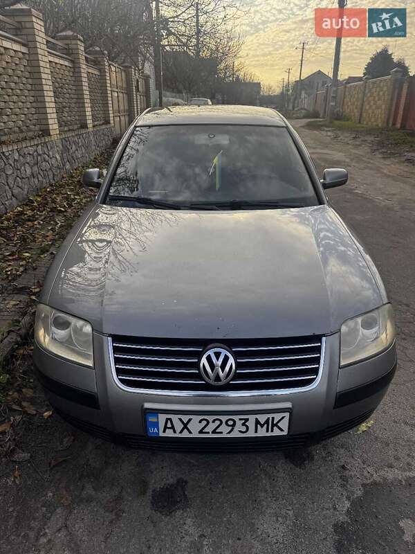 Седан Volkswagen Passat 2001 в Безлюдовке