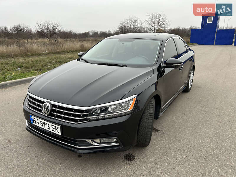 Седан Volkswagen Passat 2016 в Кропивницком