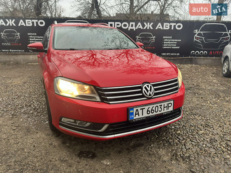 Універсал Volkswagen Passat 2012 в Івано-Франківську