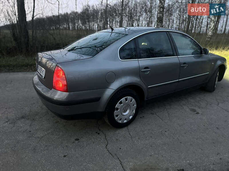 Седан Volkswagen Passat 2002 в Виннице