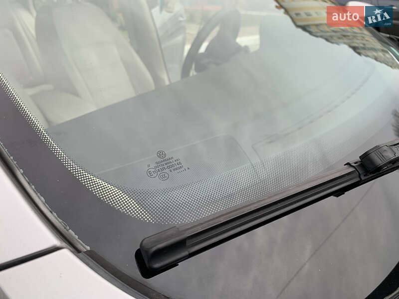 Седан Volkswagen Passat 2012 в Одесі