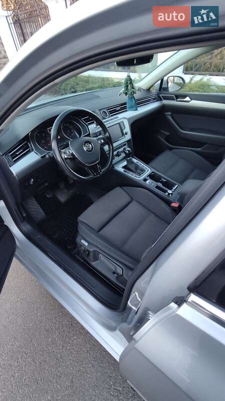 Универсал Volkswagen Passat 2015 в Виннице