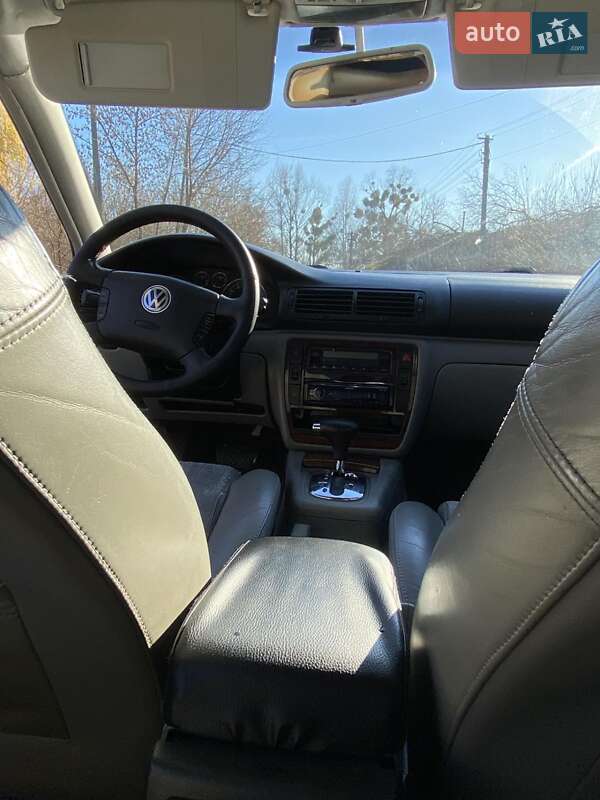 Седан Volkswagen Passat 2001 в Дымере фото 9 Седан Volkswagen Passat 2001 в Дымере