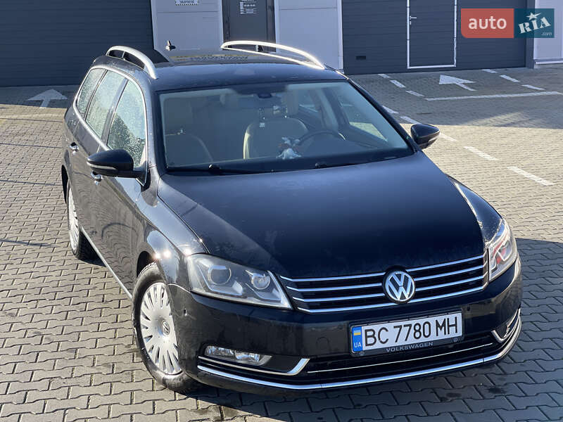 Универсал Volkswagen Passat 2011 в Нововолынске