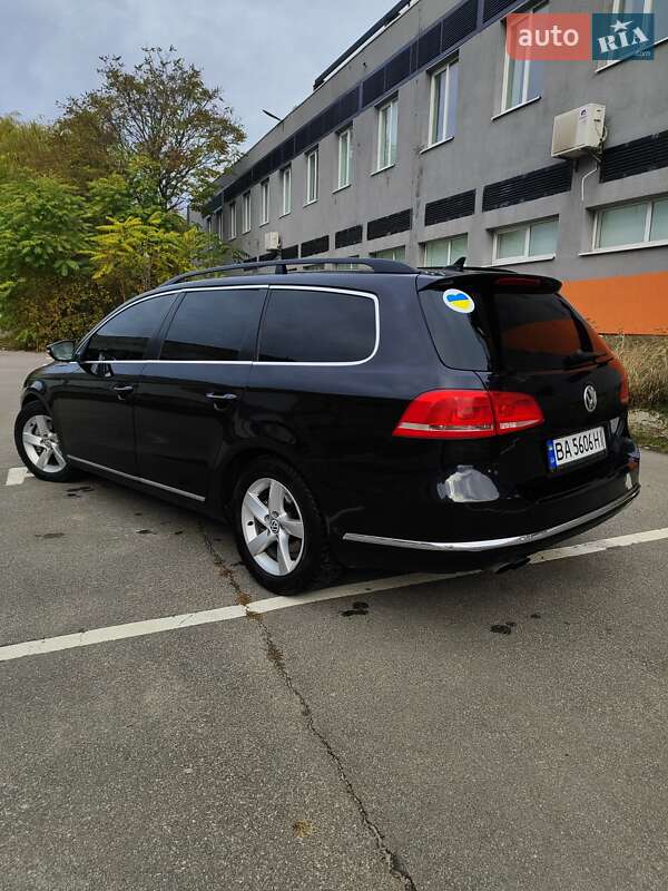 Универсал Volkswagen Passat 2011 в Кропивницком