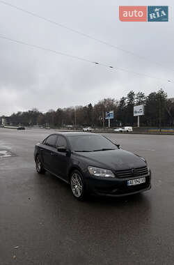 Седан Volkswagen Passat 2014 в Днепре