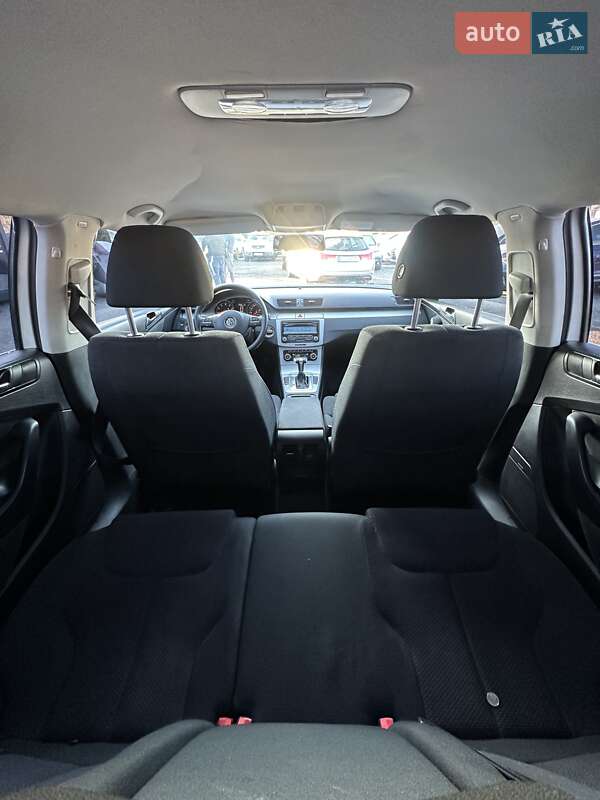 Универсал Volkswagen Passat 2010 в Белогородке