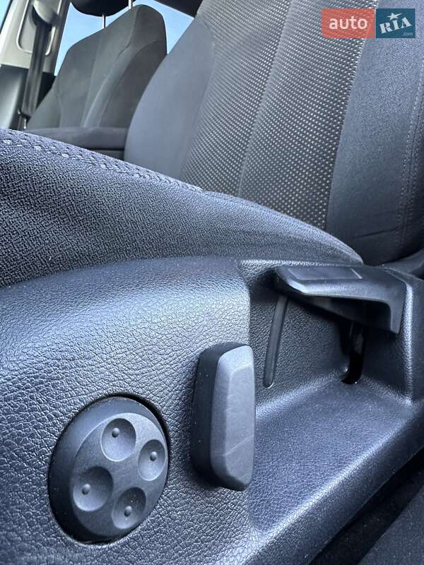 Универсал Volkswagen Passat 2010 в Белогородке