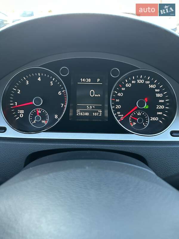 Универсал Volkswagen Passat 2010 в Белогородке