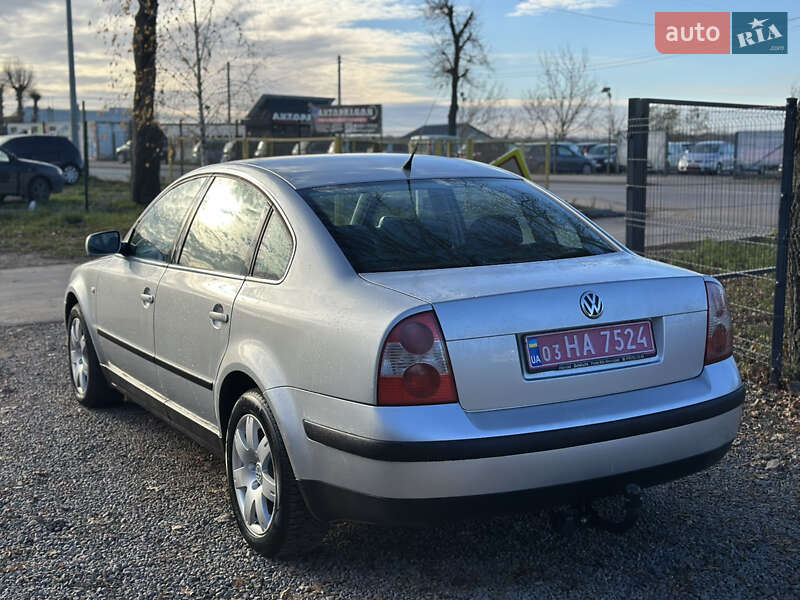 Седан Volkswagen Passat 2003 в Виннице