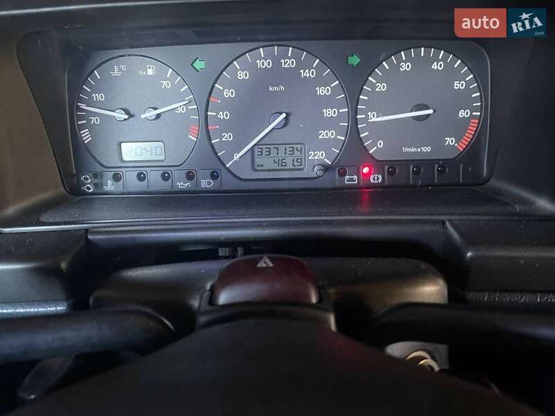 Седан Volkswagen Passat 1993 в Луцке