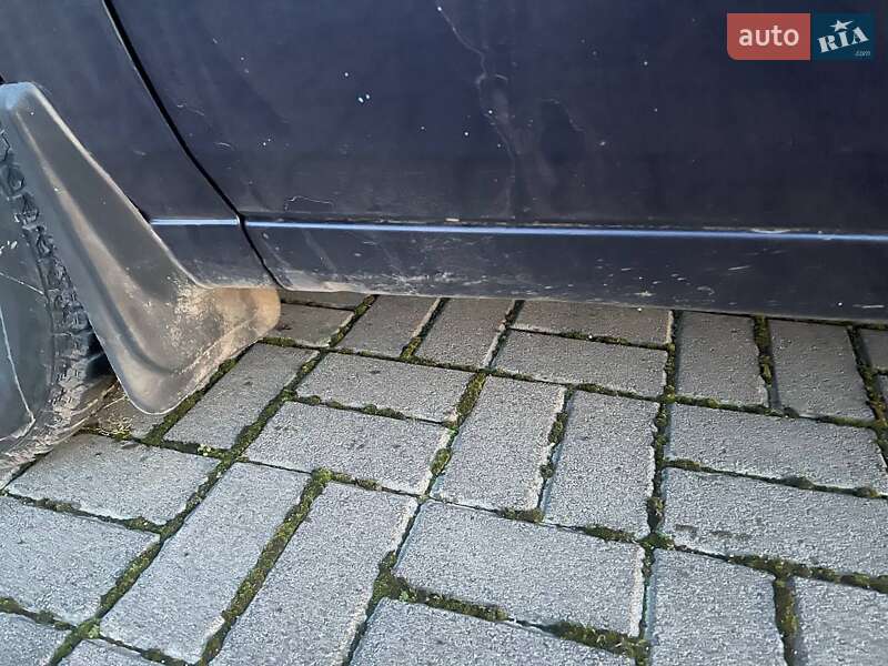 Седан Volkswagen Passat 1993 в Луцке